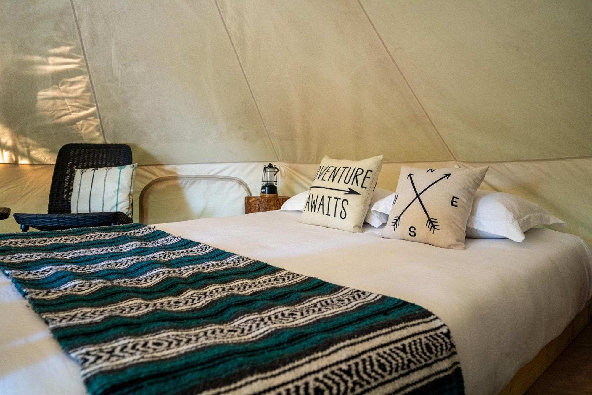 Hotel Grotto Getaway Miller Lake Esterno foto