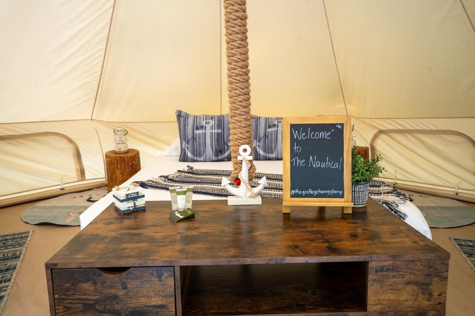 Hotel Grotto Getaway Miller Lake Esterno foto
